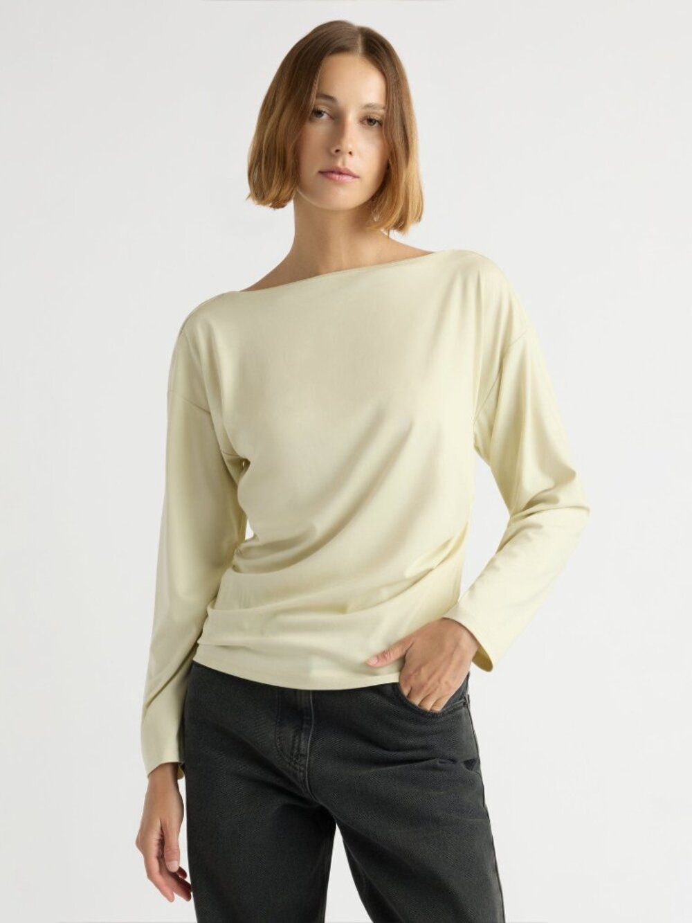 NWT Modern Citizen Letha Twisted-Hem Slit-Neck Tee Size XS Light Pistachio / XS